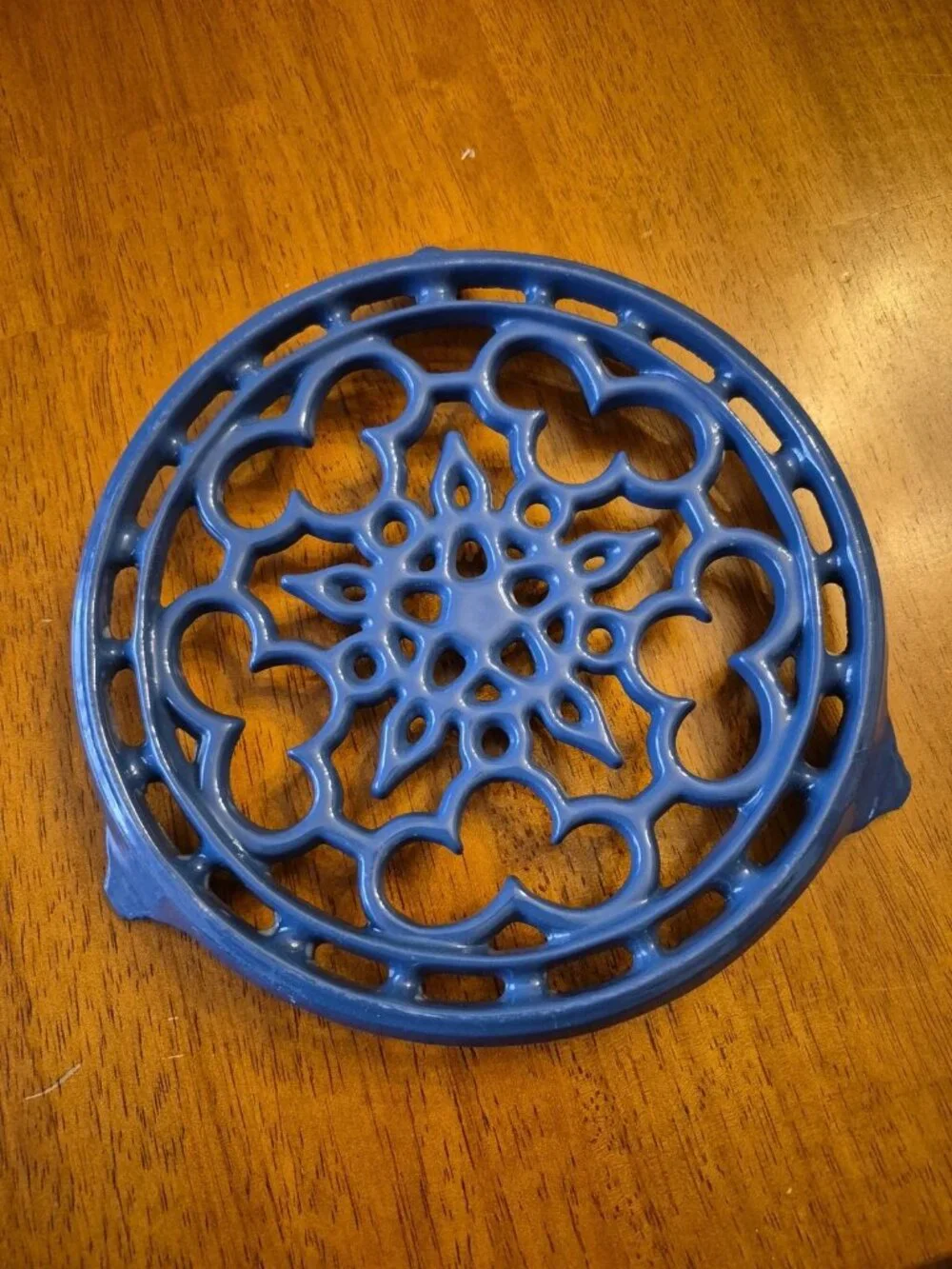 Cousance Deluxe Enameled Cast Iron Blue Trivet 8